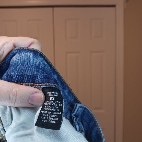 #302 2/$15 - Rue21 Blue Mid-Rise Jeggings Size 8 Short - Picture 4 of 6